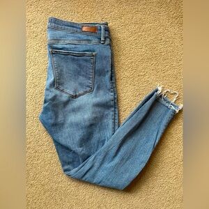 Abercrombie “The Super Skinny Mid Rise” Jeans